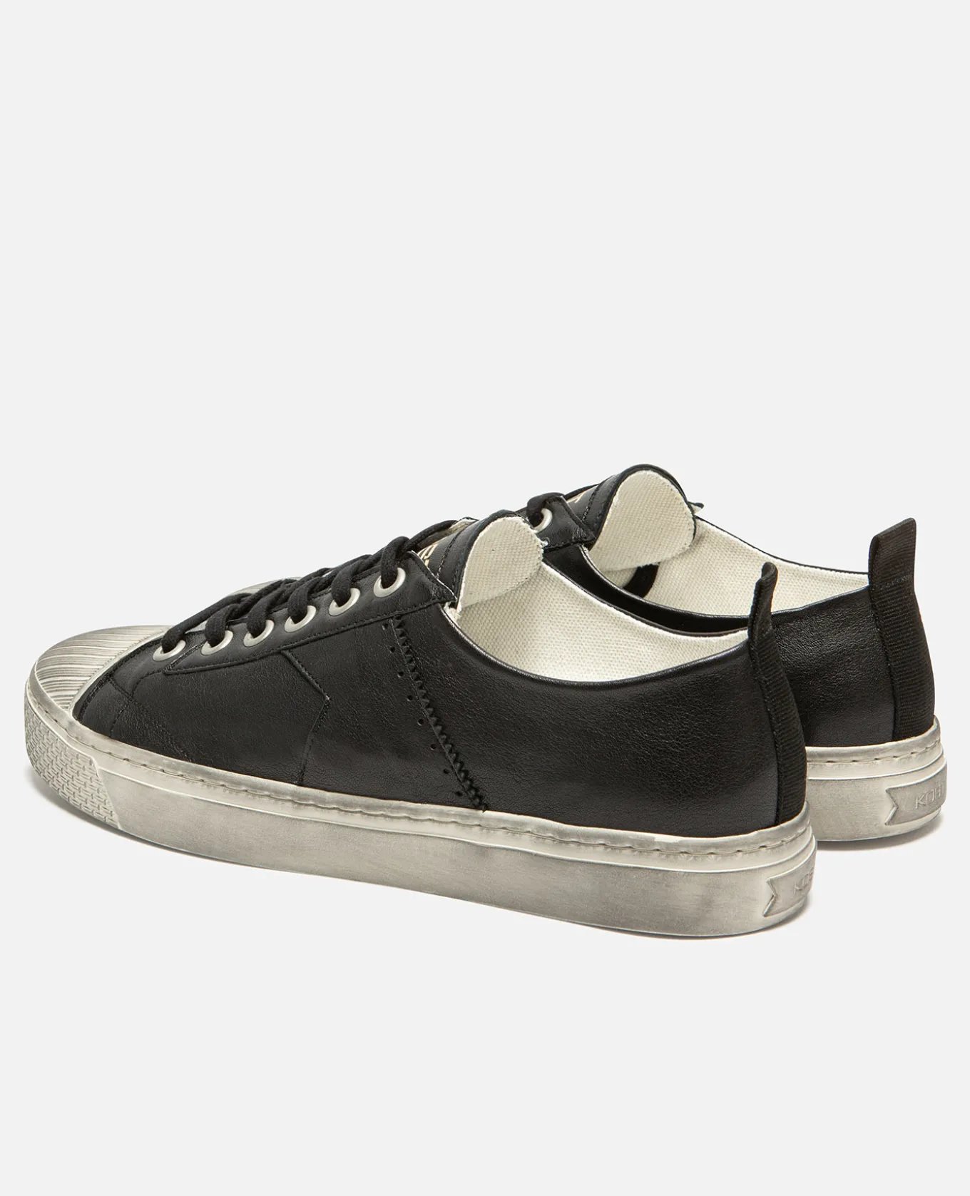 BACKSTAGE L3 Sneakers Noires Cuir Tannage Végétal Femme