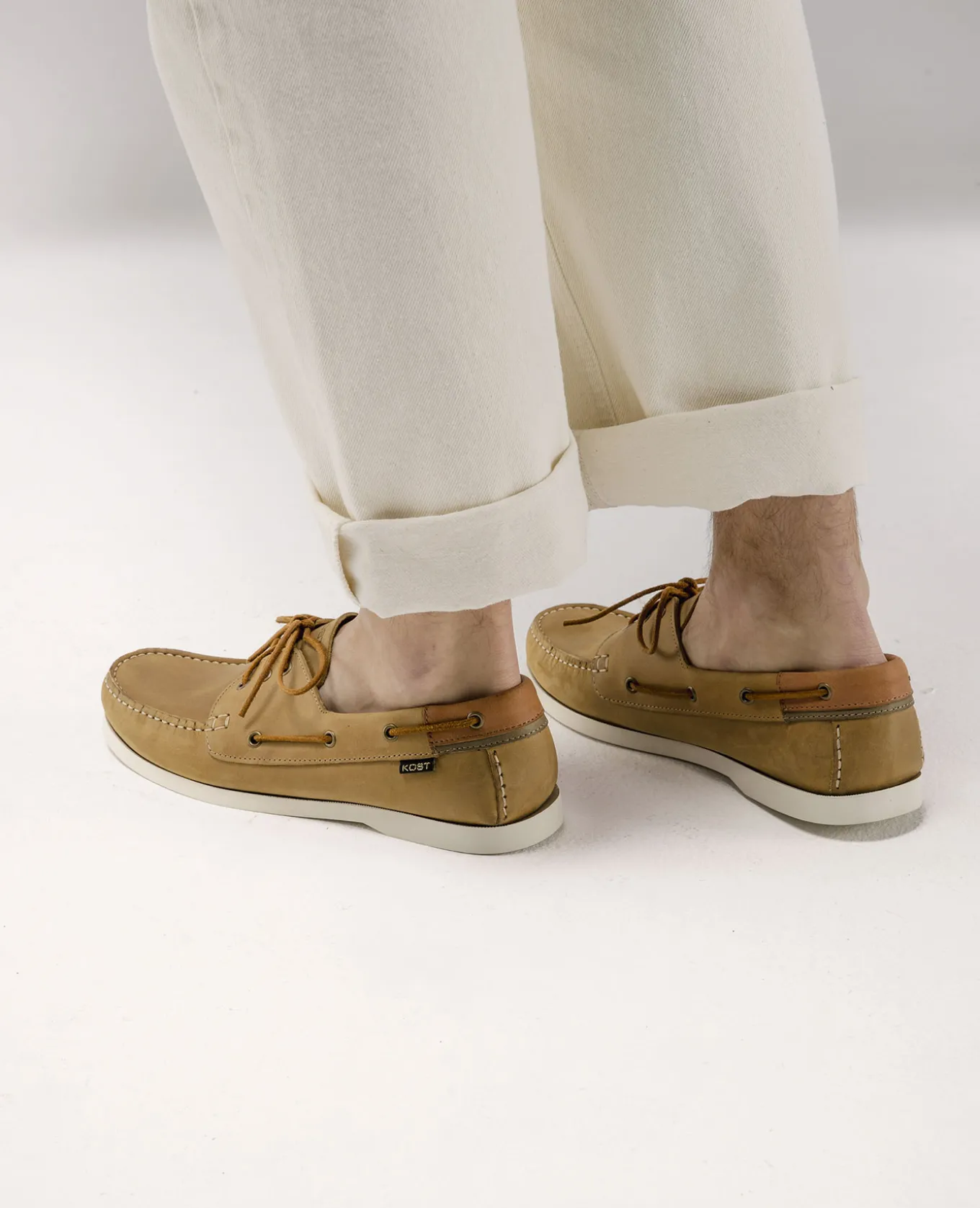 RIVIERA N BIO Chaussures bateau cuir nubuck Moutarde Homme